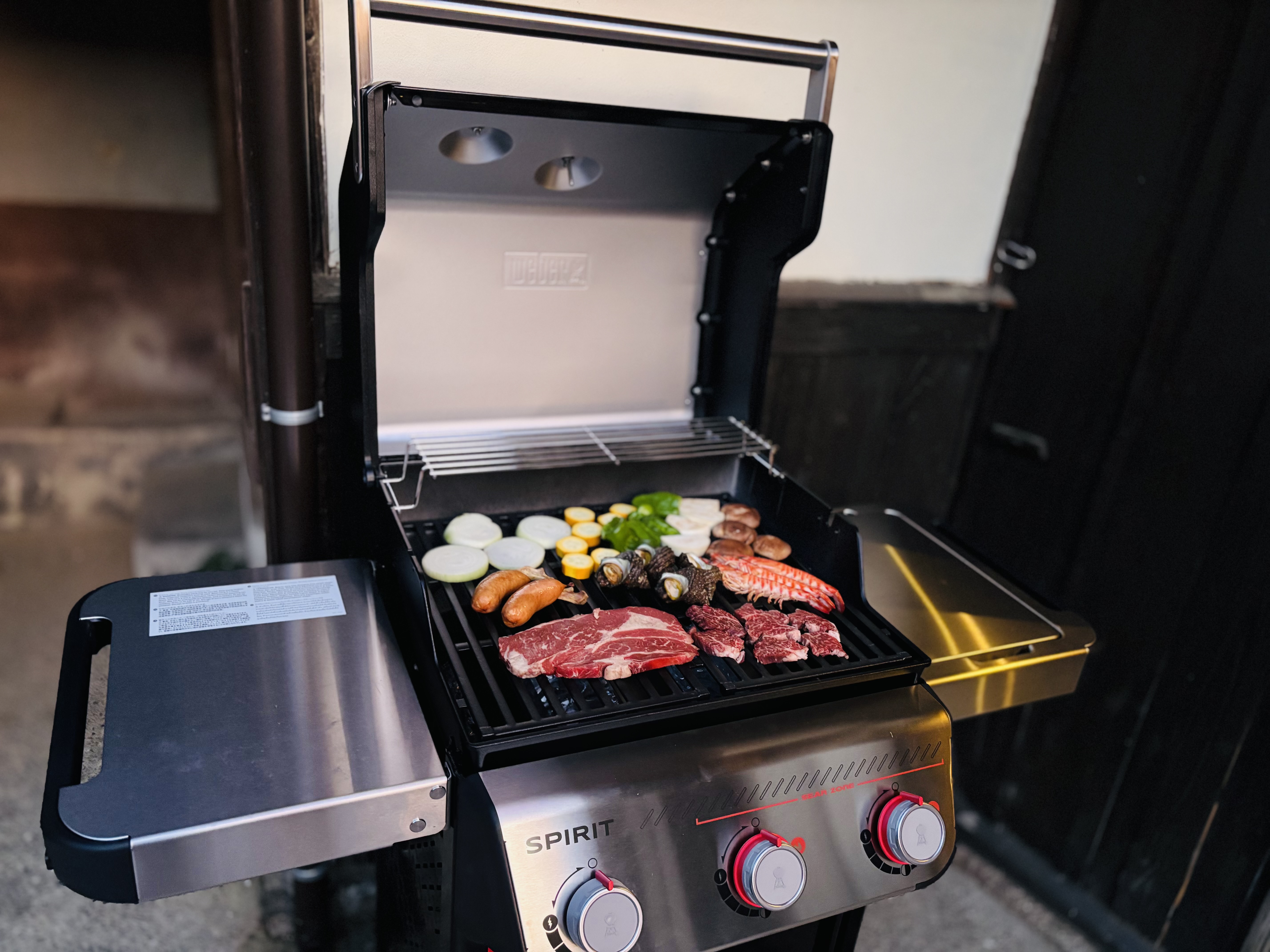 WeberガスBBQグリルで焼く